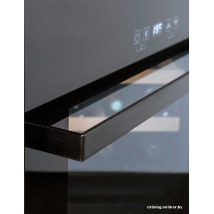 Винный шкаф La Sommeliere LSBI28B