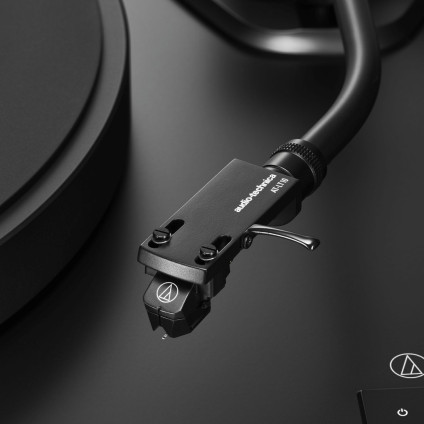 Виниловый проигрыватель Audio-Technica AT-LP8X