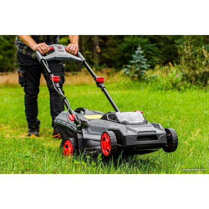 Газонокосилка GRAPHITE 58G033