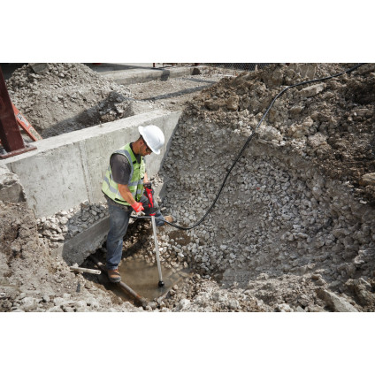 Садовый насос Milwaukee M12 BSWP-0 (без АКБ)