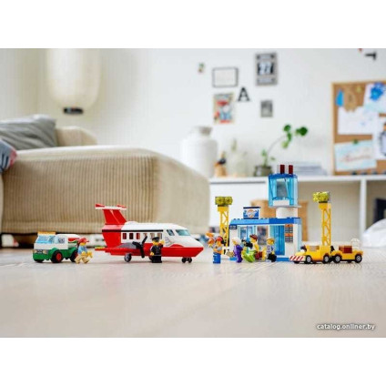 Конструктор LEGO City 60261 Городской аэропорт