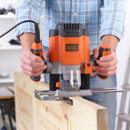 Вертикальный фрезер Black & Decker KW1200E