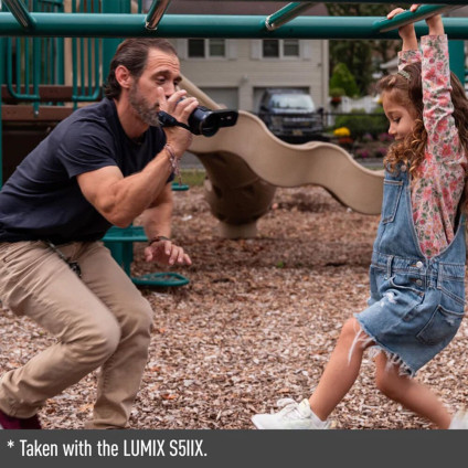 Видеокамера Panasonic HC-V900