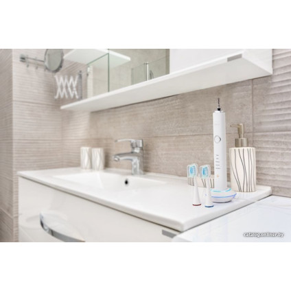 Электрическая зубная щетка Eldom Sonic SD200B