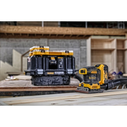 Виброшлифмашина DeWalt DCW200P2 (с 2-мя АКБ, кейс)
