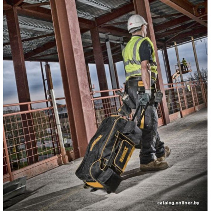 Сумка для инструментов DeWalt Duffle Bag с колесами DWST1-79210