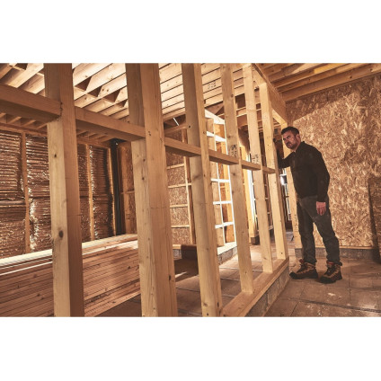 Лазерный дальномер Stanley STHT77666-0