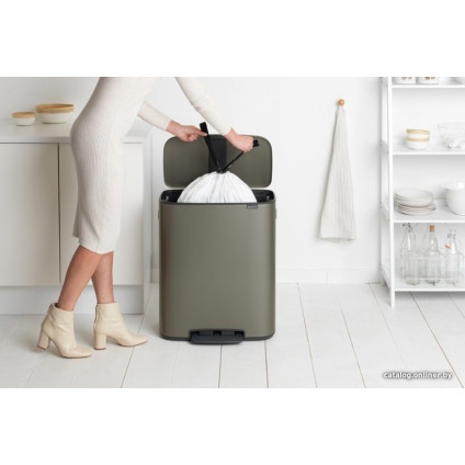 Мусорное ведро Brabantia Bo Pedal Bin 60 л (платиновый)